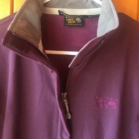 𝅺mountain Hardwear  softshell jacket - Picture 6 of 7